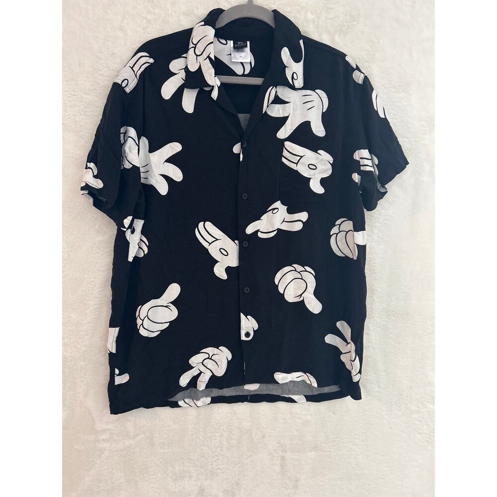 Disney Mickey Mouse all over print button-up shirt 🐭Size L